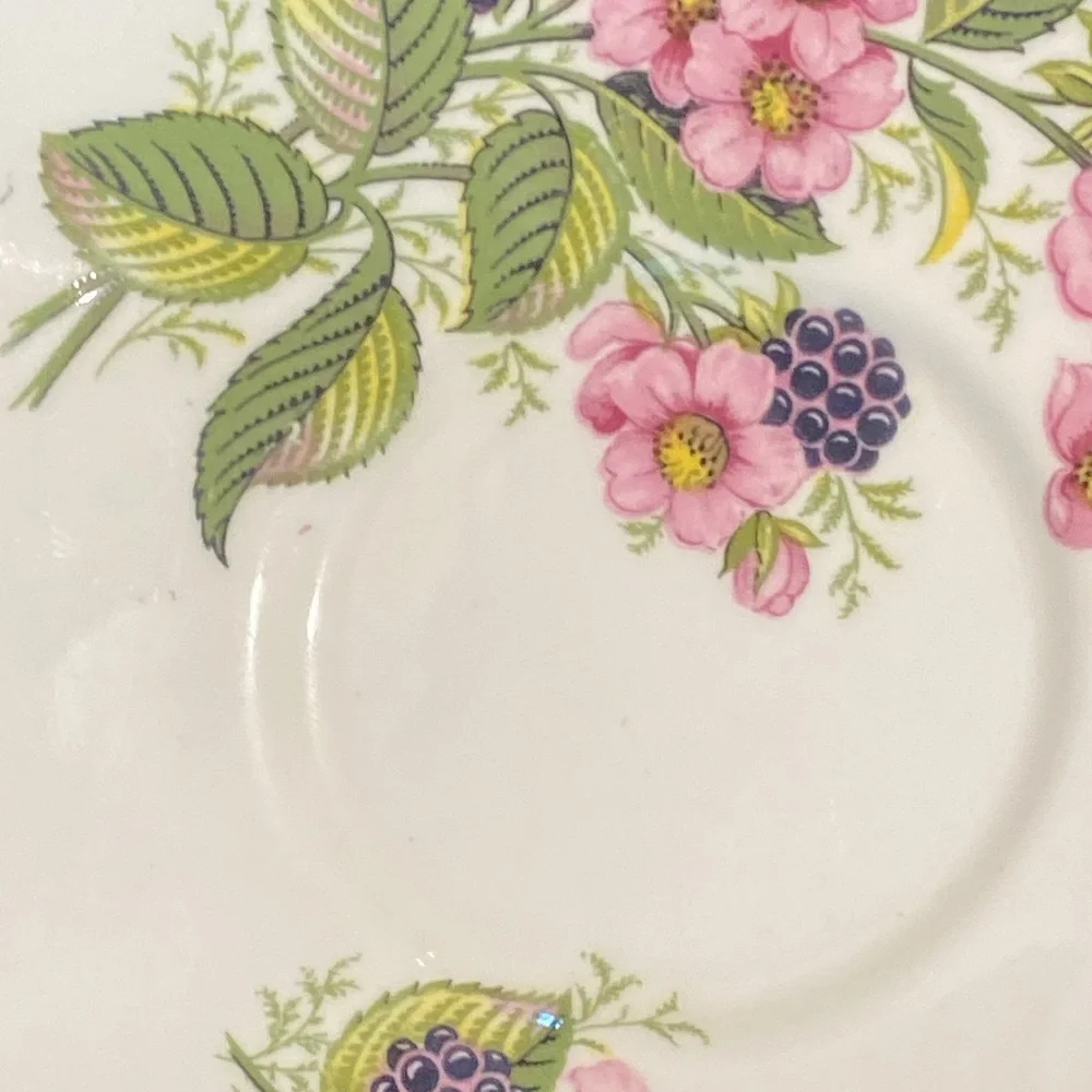 Vintage Teacup and Saucer, Crownford, England, Bone China - Picture 6 of 12